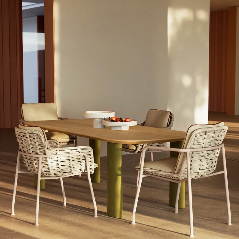 Conjunto de Mesa y Sillas de C - Outdoor Furniture Hotel reseña y precio